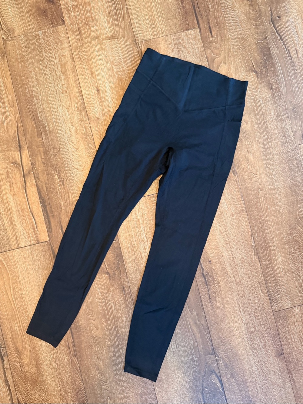 HALARA booty scrunch High-Waist Sculpting Leggings with booty lift
